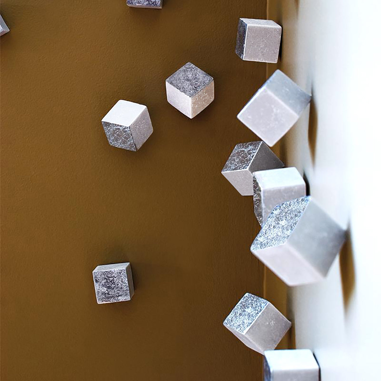 Wall Play™: Pivot, Silver Foil