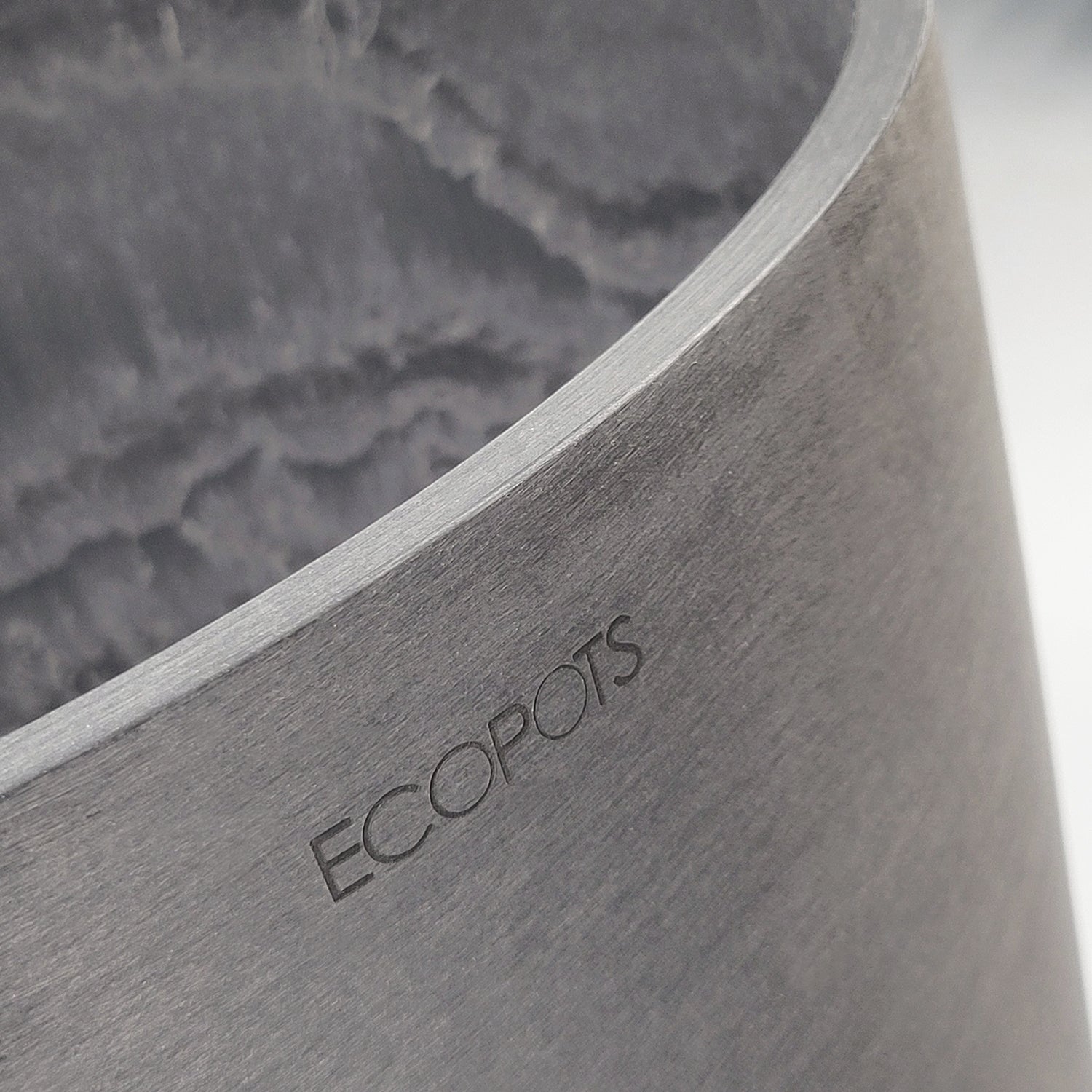 Distressed Smooth: Modesto Grey, 17.1"H Planter