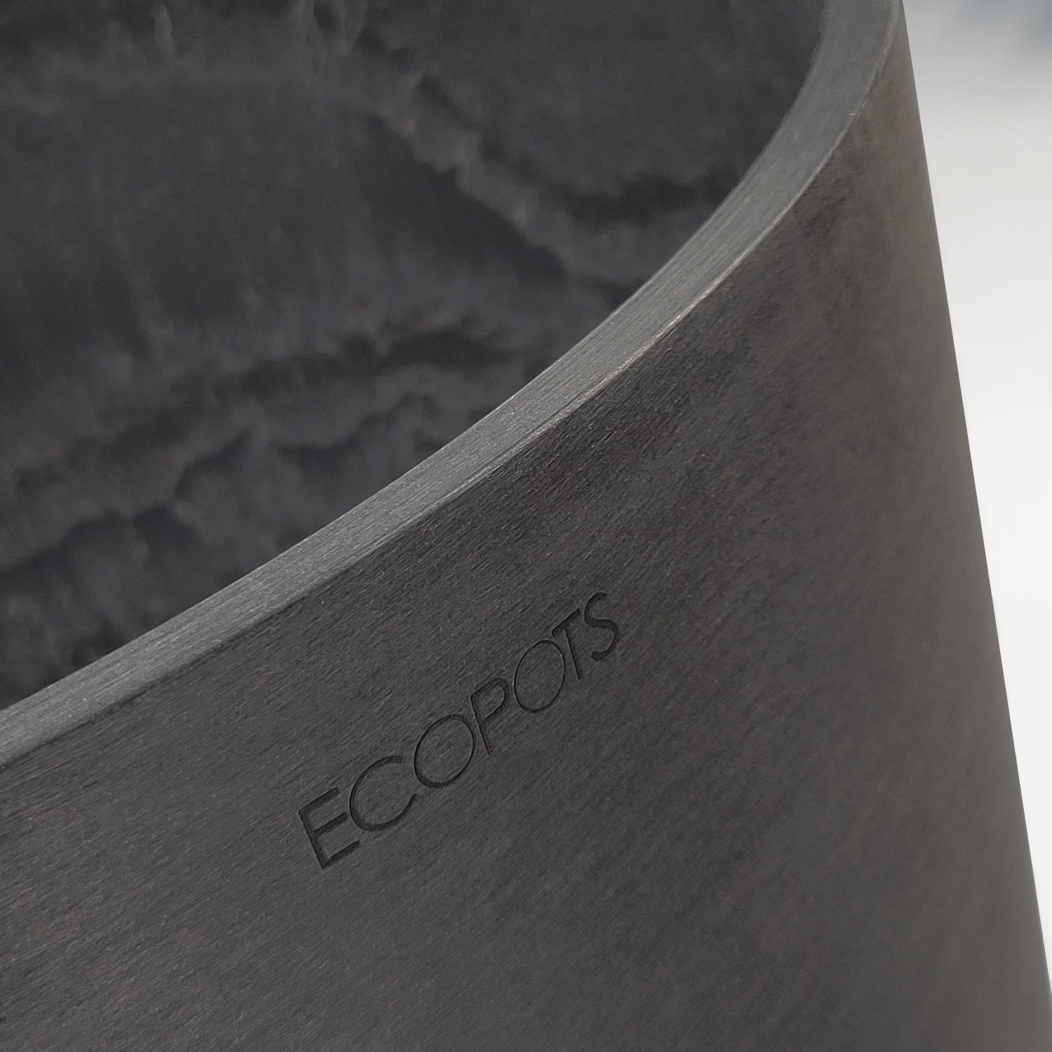 Distressed Smooth: Modesto Grey, 21.9"H Planter